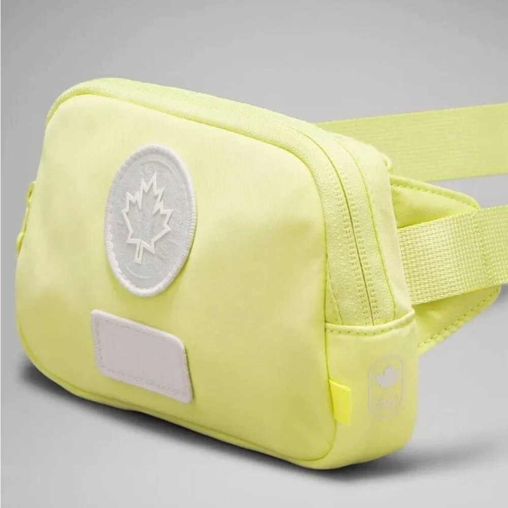 NWT Future Legacy Mini Belt Bag *TC
Lemon Vibe/Light Ivory/White Opal - Picture 5 of 12